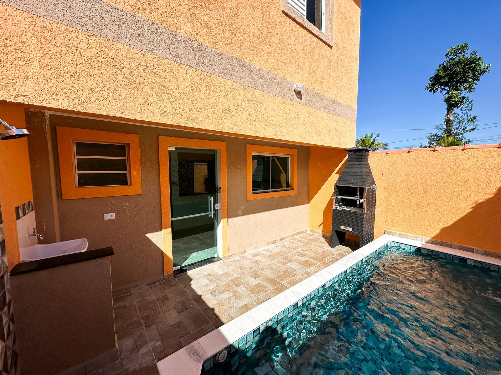 70215053-cdc2-43b2-adb1-c3134c86ad93.jfif