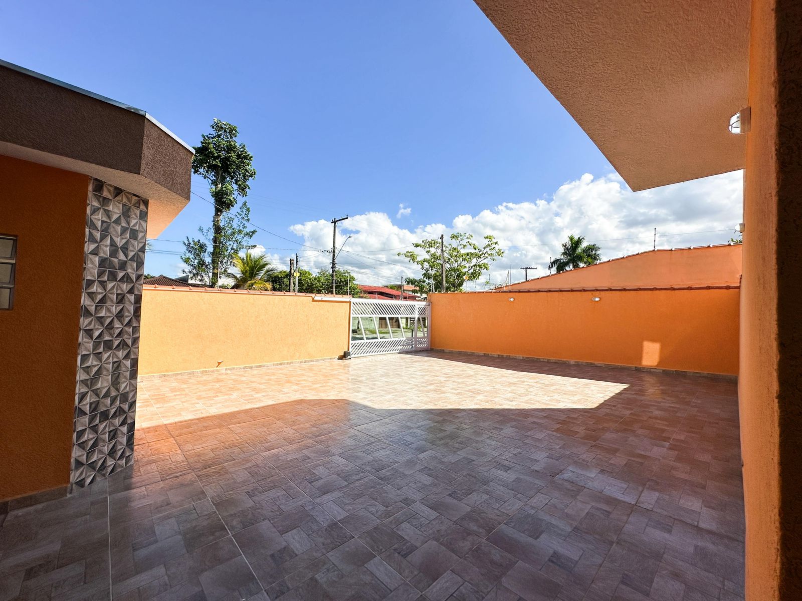 1ac9b7c2-ac50-4963-b814-60a0644ec07e.jfif